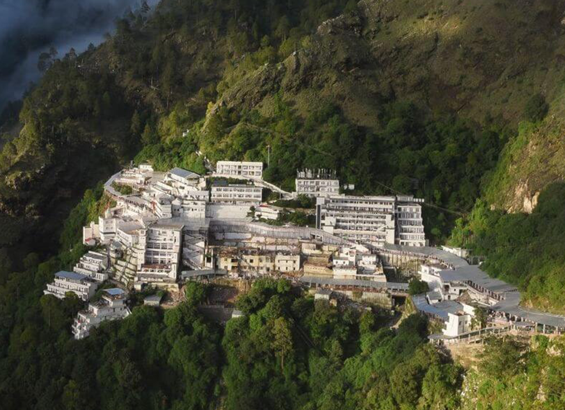 Divine Peaks, Unveiling Vaishnodevi and Kashmir