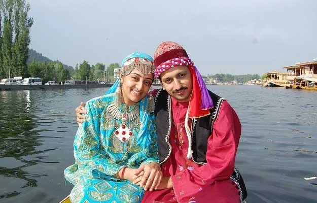 Kashmir Couple Tour Packages