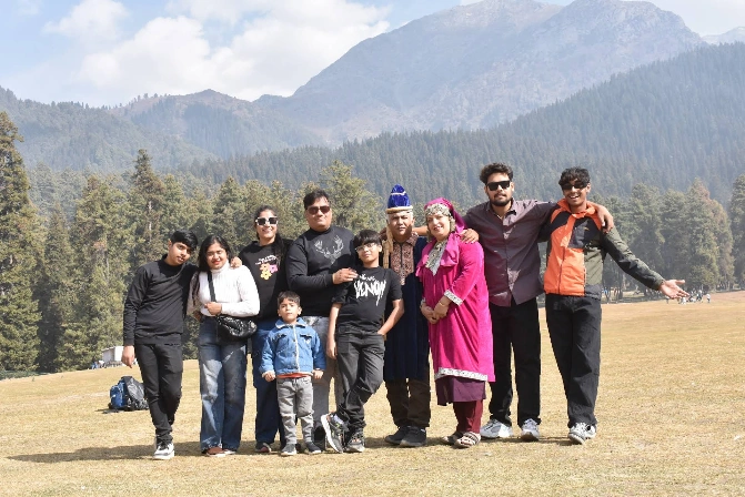 Kashmir Family Getaway – 4 Nights & 5 Days in Paradise.